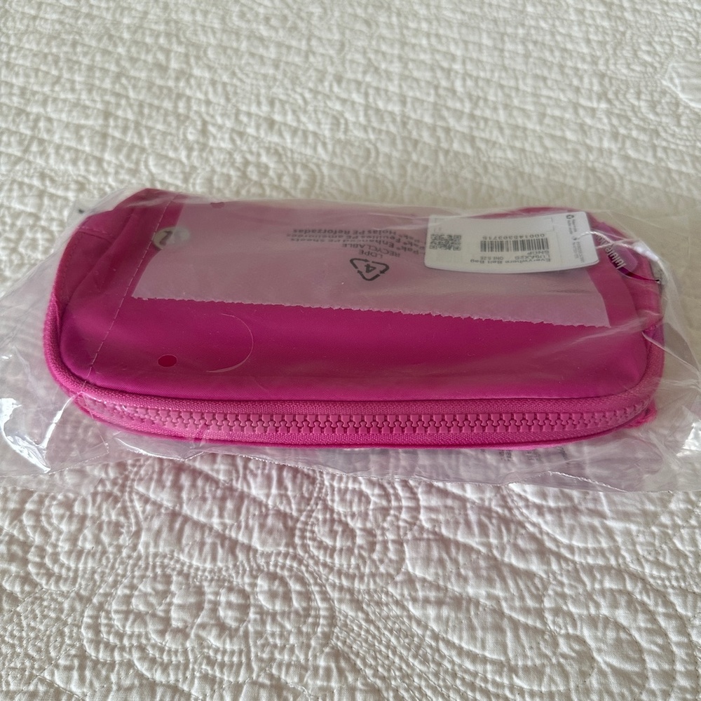 Sonic Pink Lululemon 1L Everywhere Belt Bag Extended Strap NWT - Picture 5 of 12